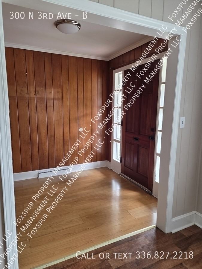 300 N 3rd Ave #B - Photo 7 of 17
