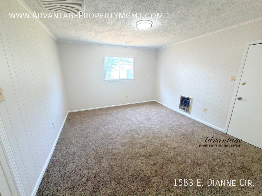 1583 E Dianne Cir - Photo 4 of 22
