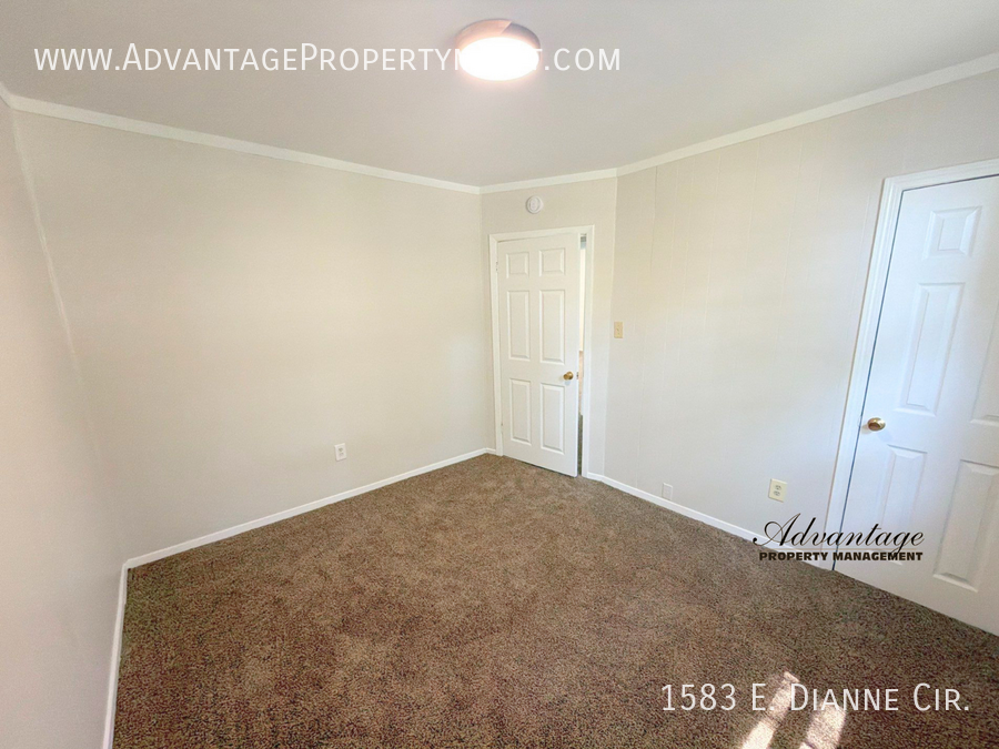 1583 E Dianne Cir - Photo 6 of 22