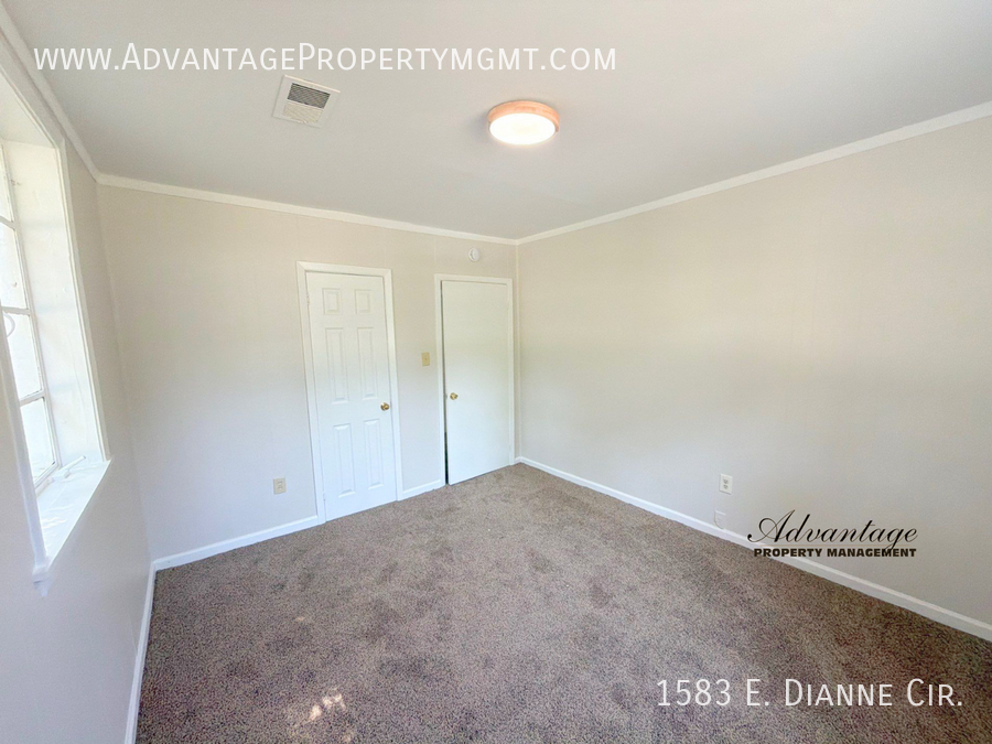 1583 E Dianne Cir - Photo 7 of 22
