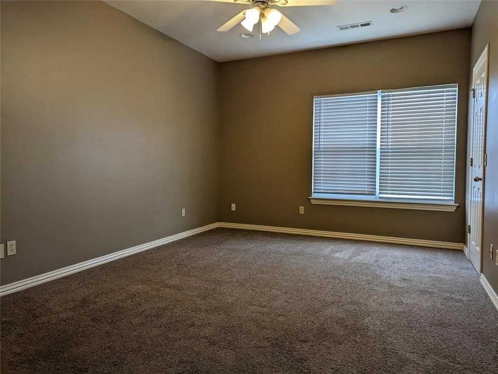 2546 N Oakland Zion Rd - Photo 5 of 8