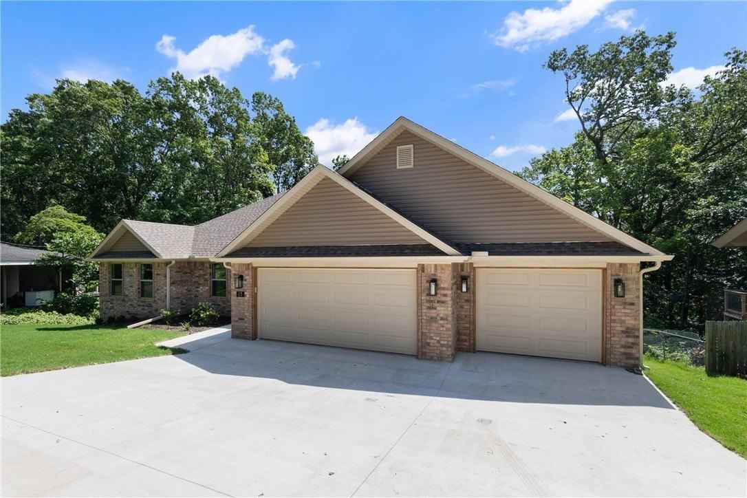 17 Hollow Way Dr - Photo 5 of 27