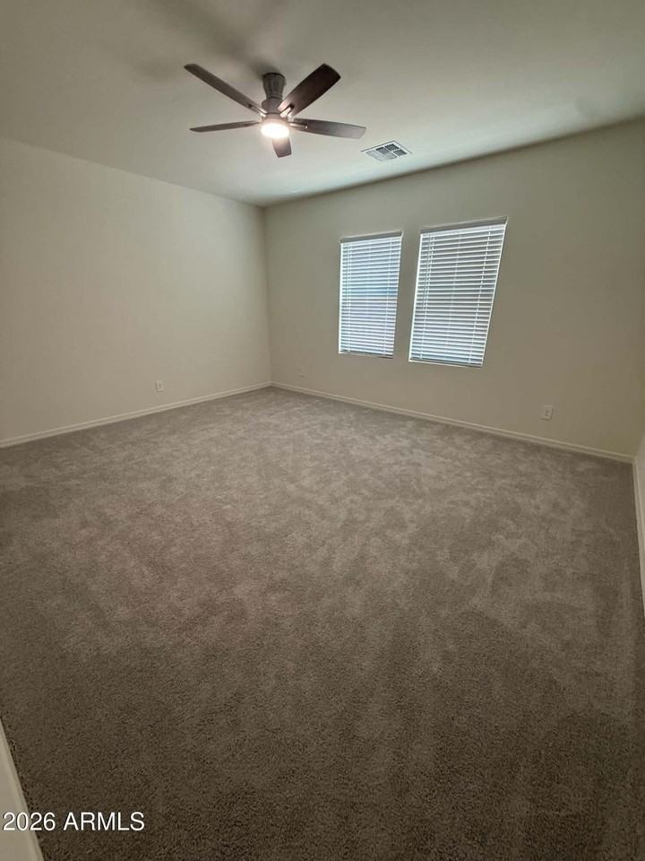 2073 E Driftwood Dr - Photo 7 of 18