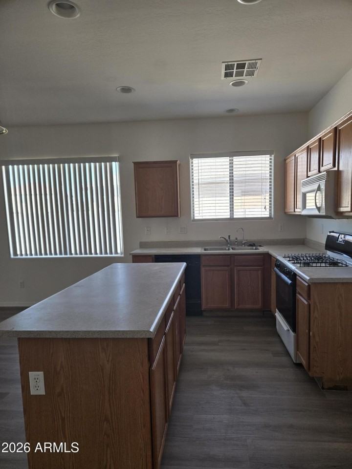 9824 W Crown King Rd - Photo 3 of 8