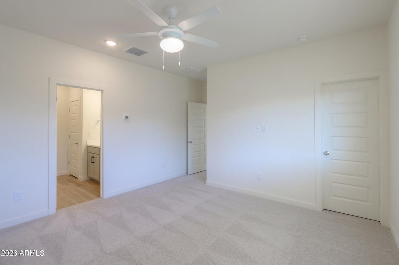 40285 W Chambers Dr - Photo 4 of 29