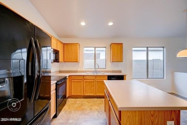 12601 W Fairmount Ave - Photo 4 of 7