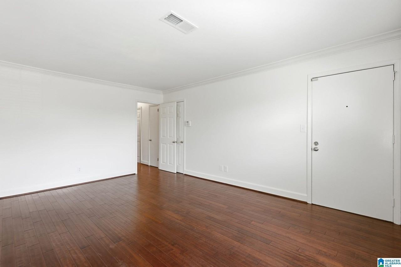 3127 Lancaster Ct #C - Photo 4 of 20