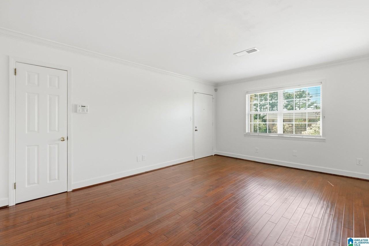 3127 Lancaster Ct #C - Photo 5 of 20
