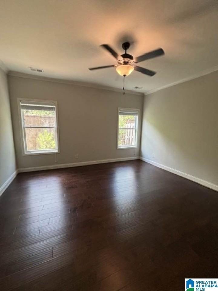 4215 Lennox Dr - Photo 4 of 11