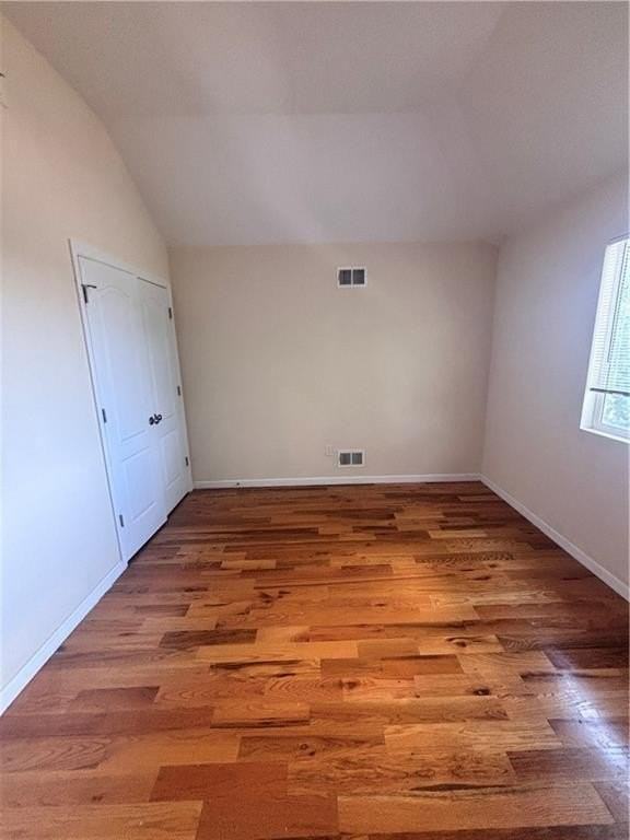 123 Hendricks Ave - Photo 2 of 10