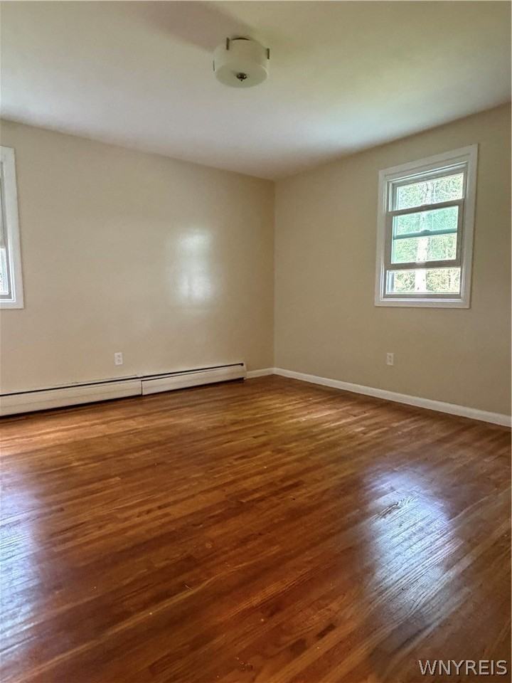 781 Campbell Blvd - Photo 6 of 15