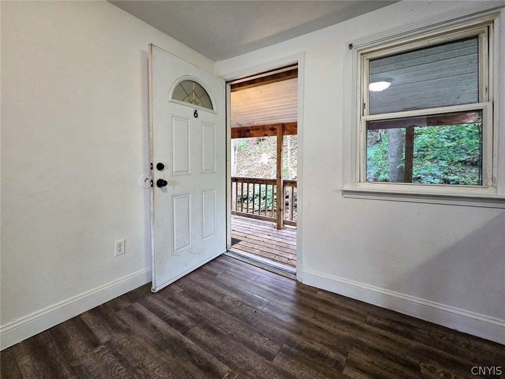 301 1st North St #6 - Photo 6 of 15