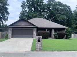 featured image of 27 Trinity Dr