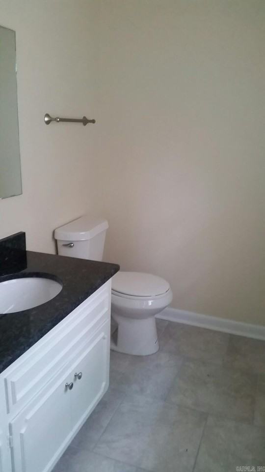 7400 Denise Dr - Photo 6 of 12