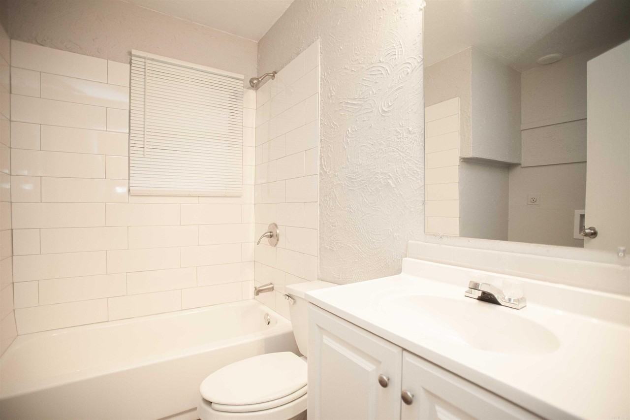 4612 Puckett St - Photo 7 of 12