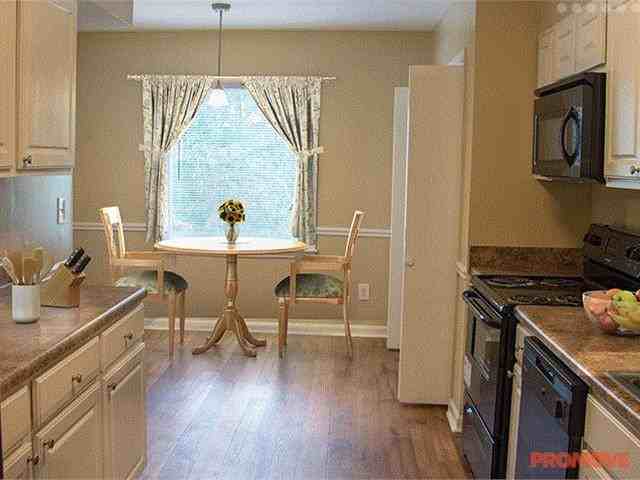 Villas on Briarcliff - Photo 3 of 10