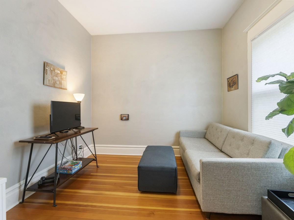 8018 N Oswego Ave #1 - Photo 7 of 40