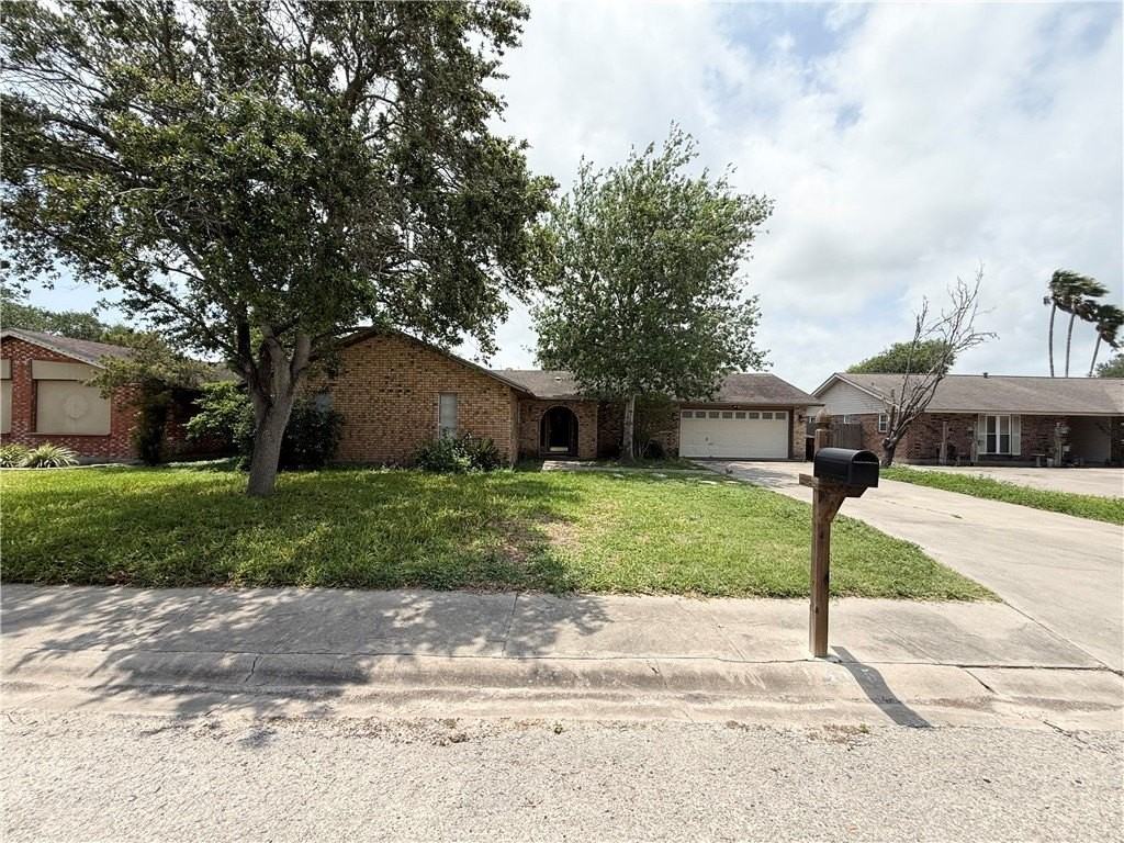 1405 Christy Ave - Photo 2 of 10