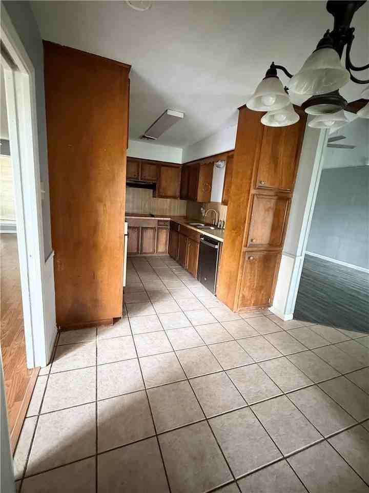 1405 Christy Ave - Photo 6 of 10