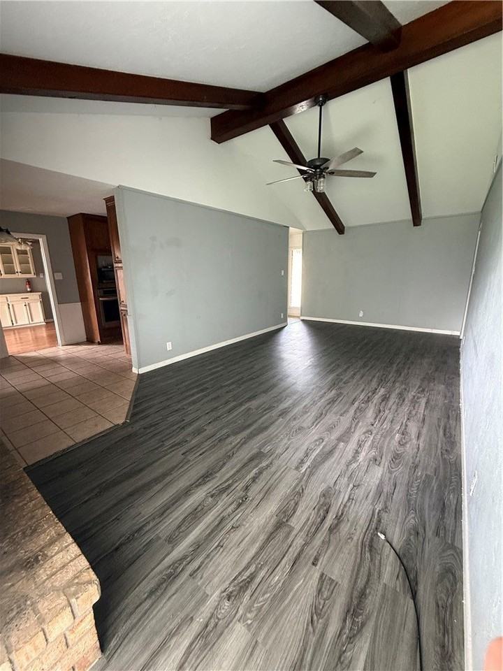 1405 Christy Ave - Photo 7 of 10