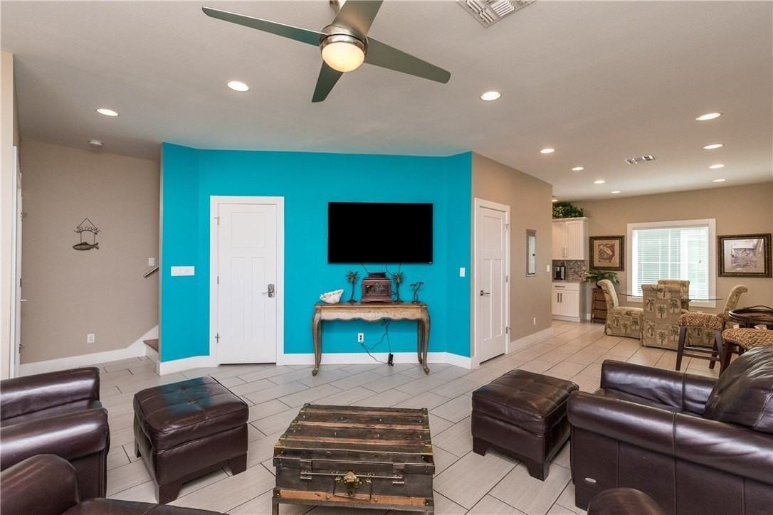 14305 Kemps Way - Photo 4 of 30