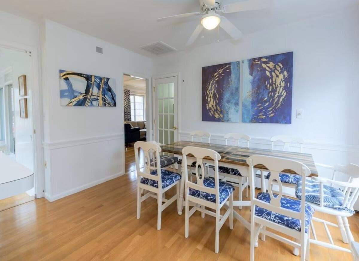 119 Stetson St - Photo 4 of 14