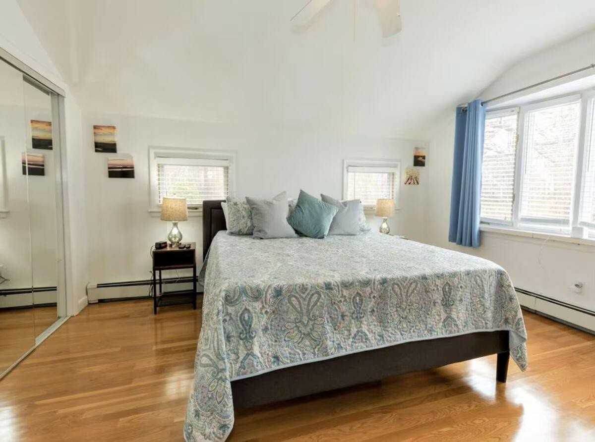 119 Stetson St - Photo 7 of 14