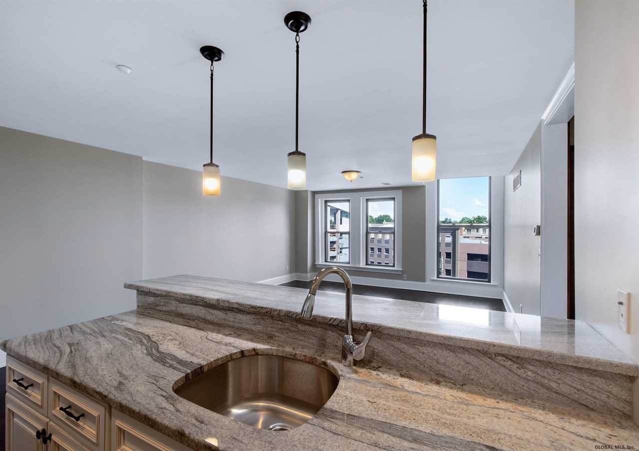 510 Broadway #3H - Photo 3 of 27
