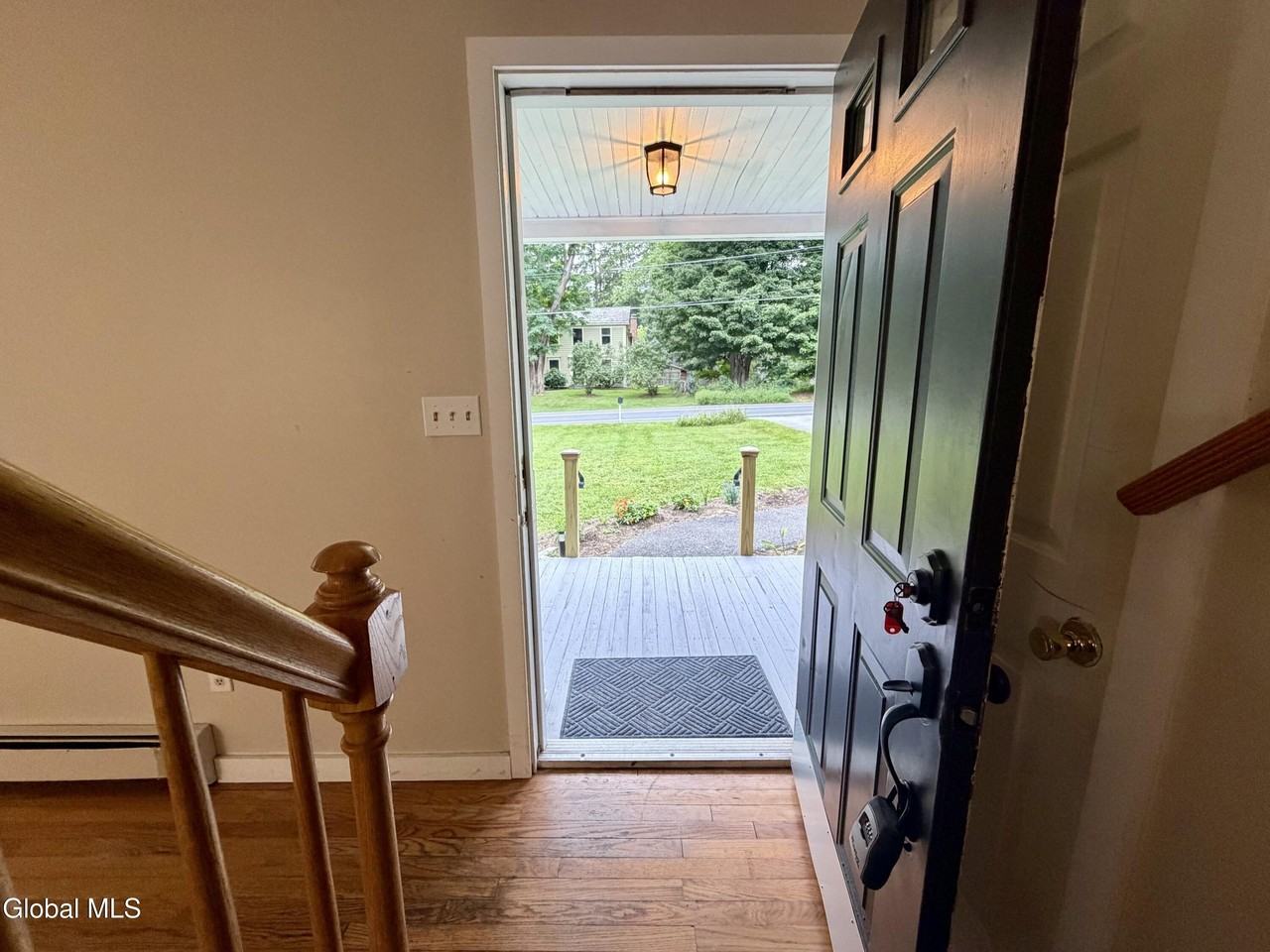 79 Locust Grove Rd - Photo 2 of 22
