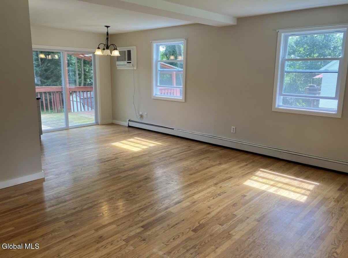 79 Locust Grove Rd - Photo 5 of 22