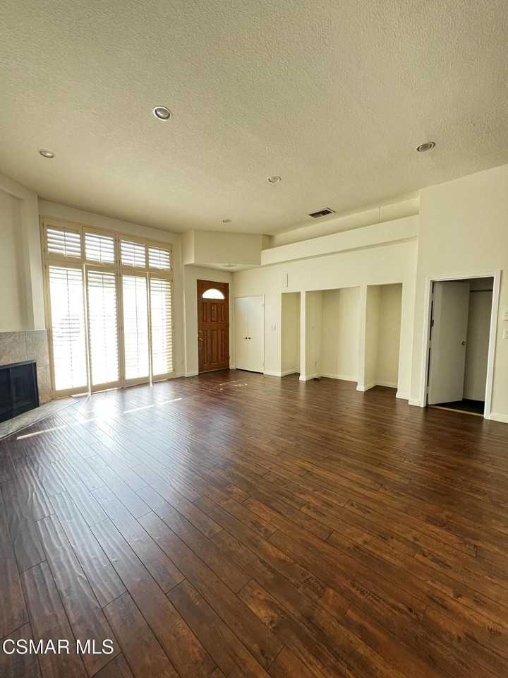 5401 Zelzah Ave #133 - Photo 4 of 21