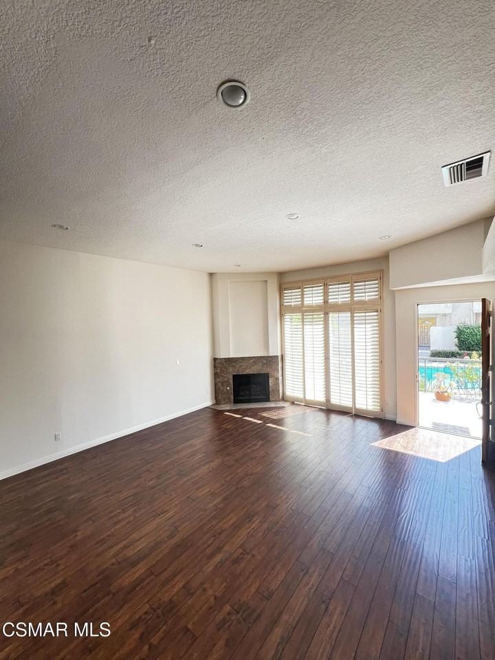 5401 Zelzah Ave #133 - Photo 7 of 21