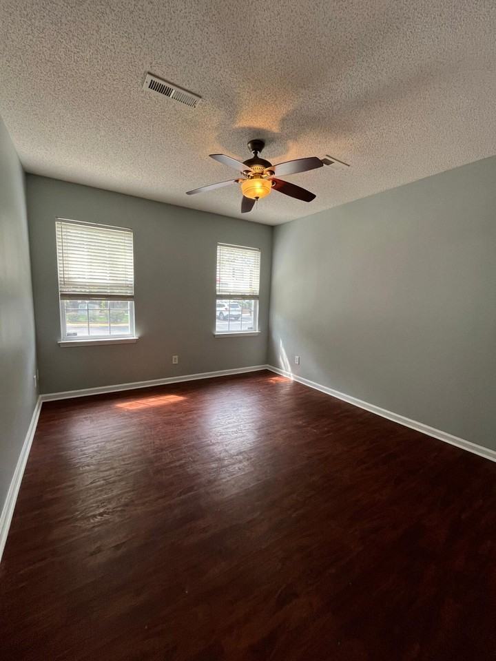234 Brookshire Rd - Photo 3 of 15