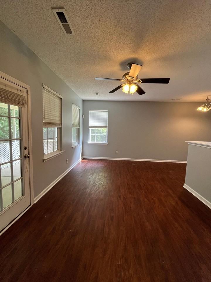 234 Brookshire Rd - Photo 6 of 15