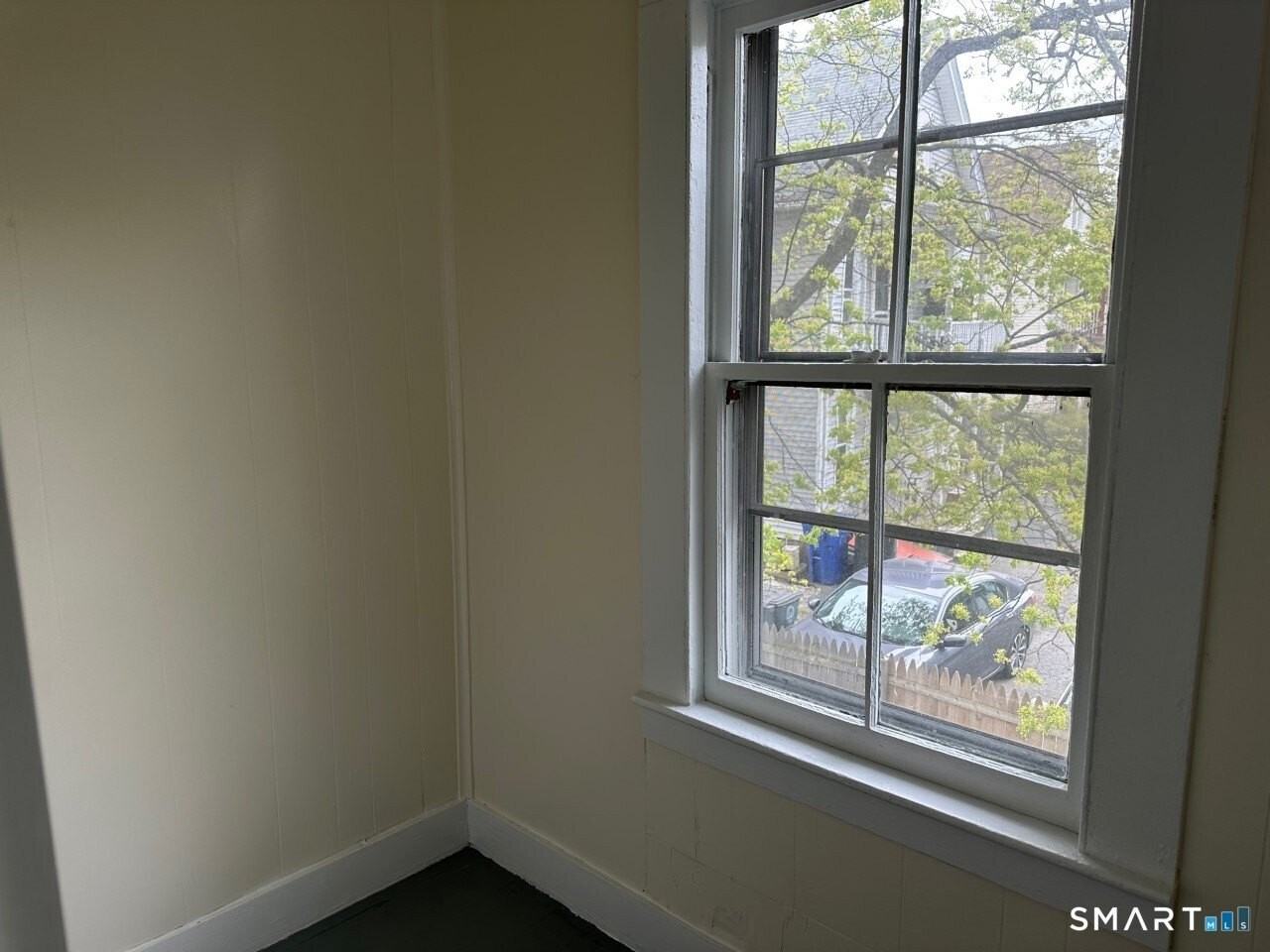 218 S Main St - Photo 7 of 14