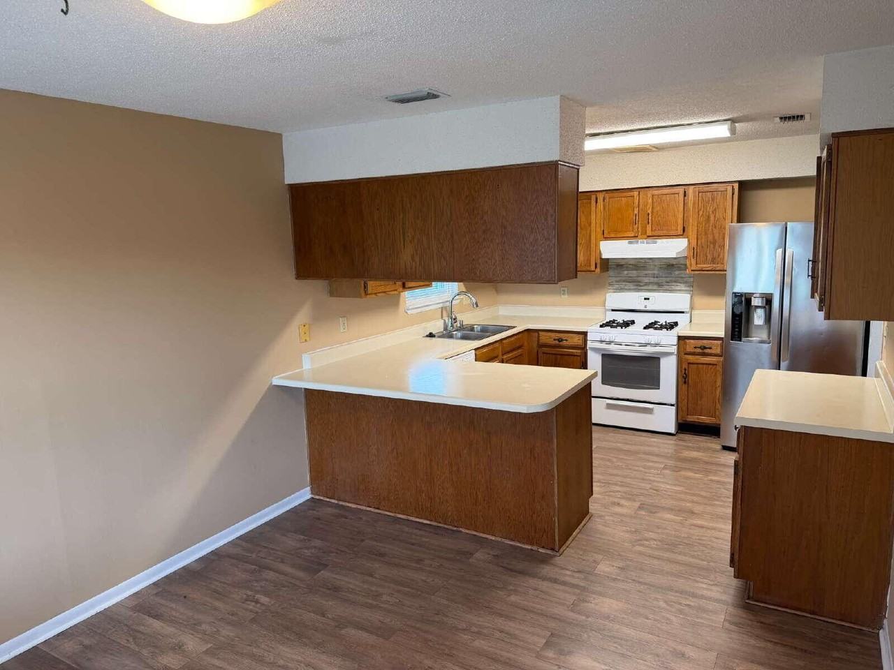 836 Boulevard De Lorleans - Photo 3 of 9