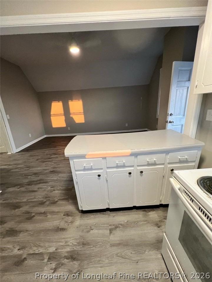 401 S Clinton Ave #C - Photo 5 of 10