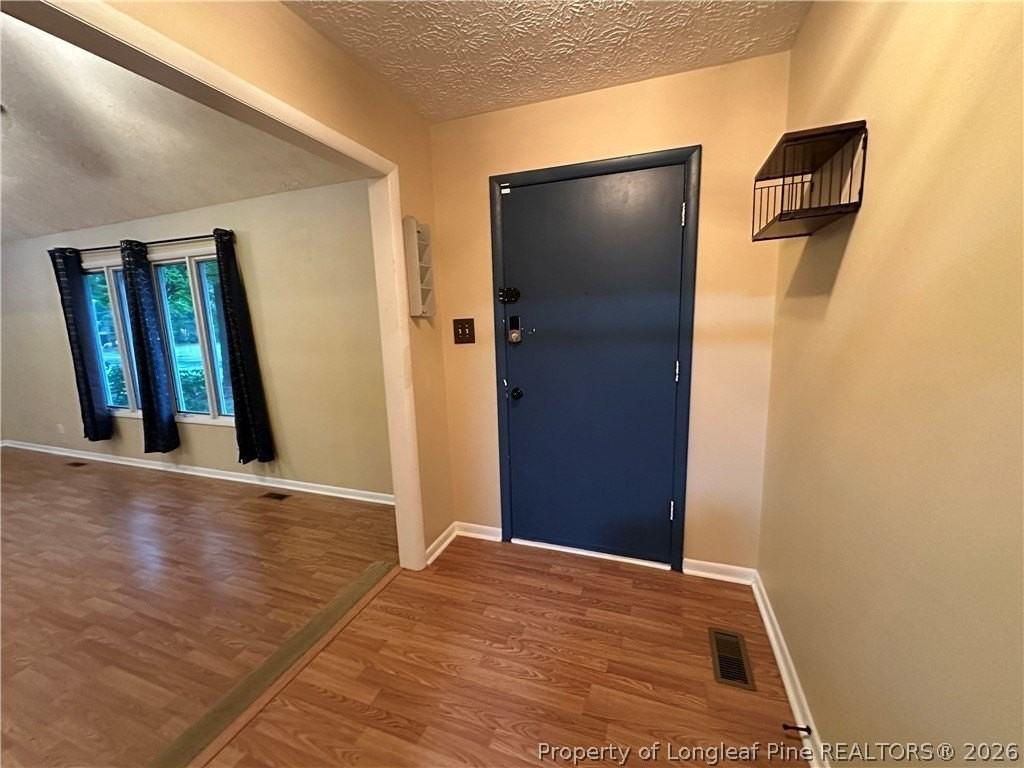 6935 Brockwood St - Photo 4 of 40