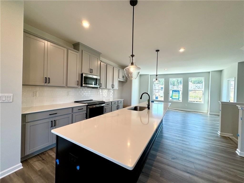 1409 Creekside Cir Nw - Photo 4 of 20
