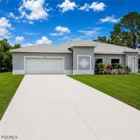 featured image of 2422 Mae Ave S