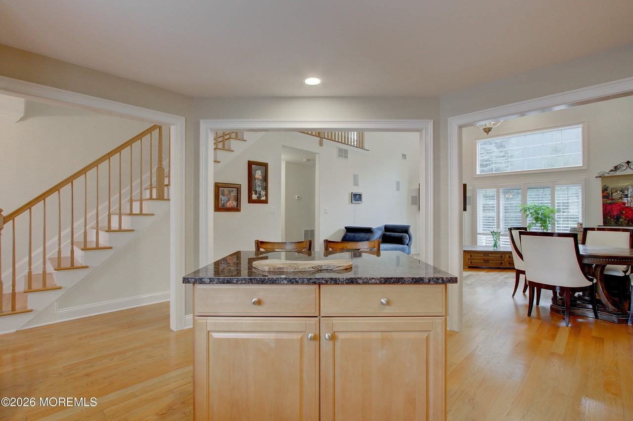 124 Birch Ave - Photo 6 of 26