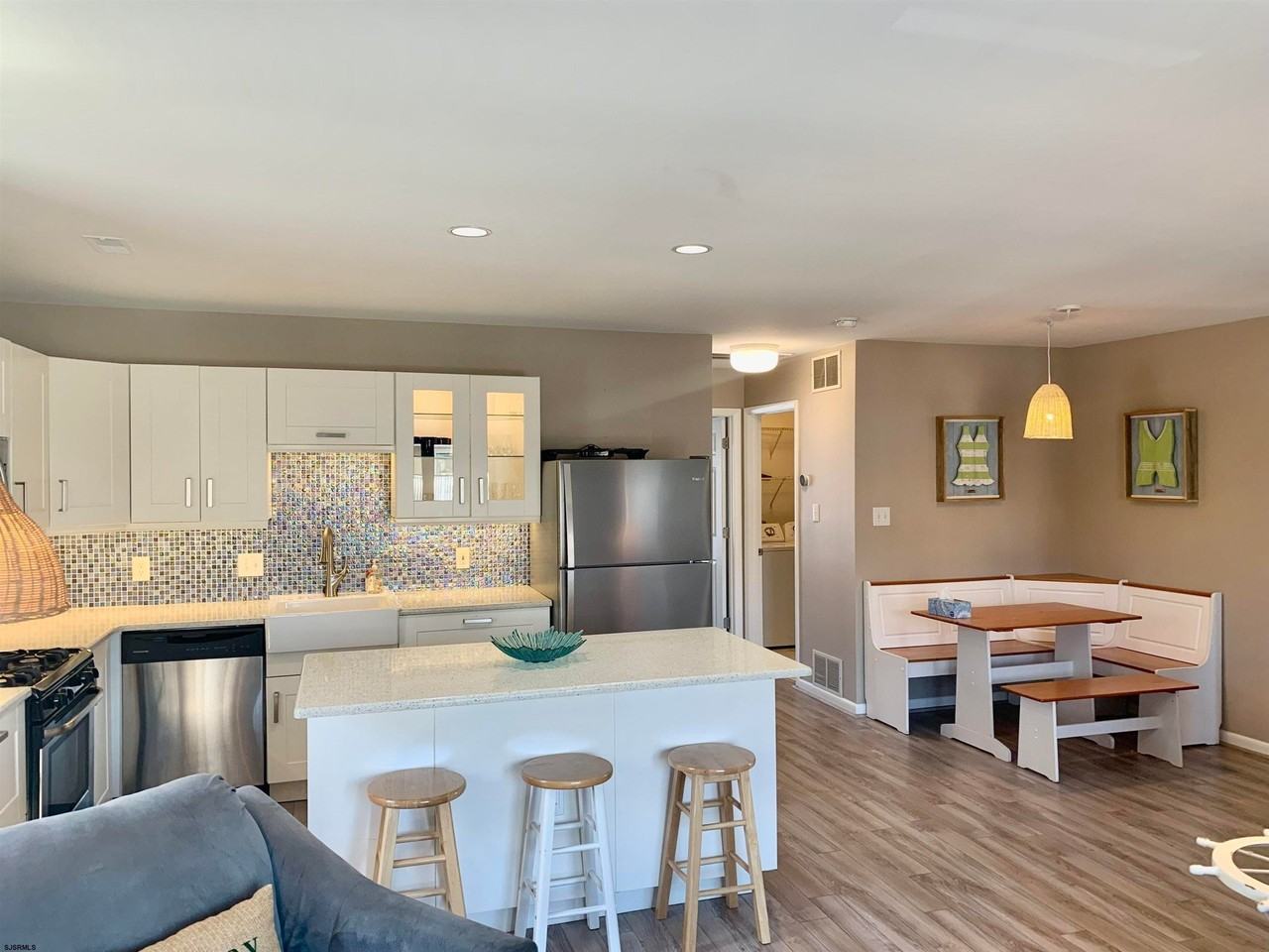 218 2nd St N - Photo 4 of 16