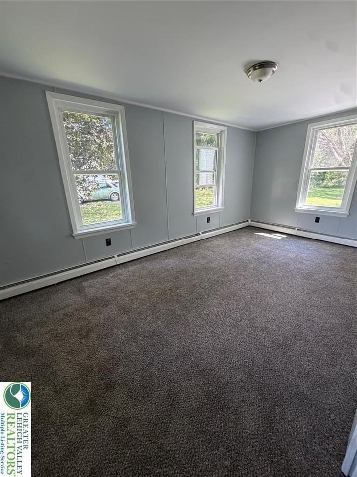 9020 Haaf Rd - Photo 5 of 14