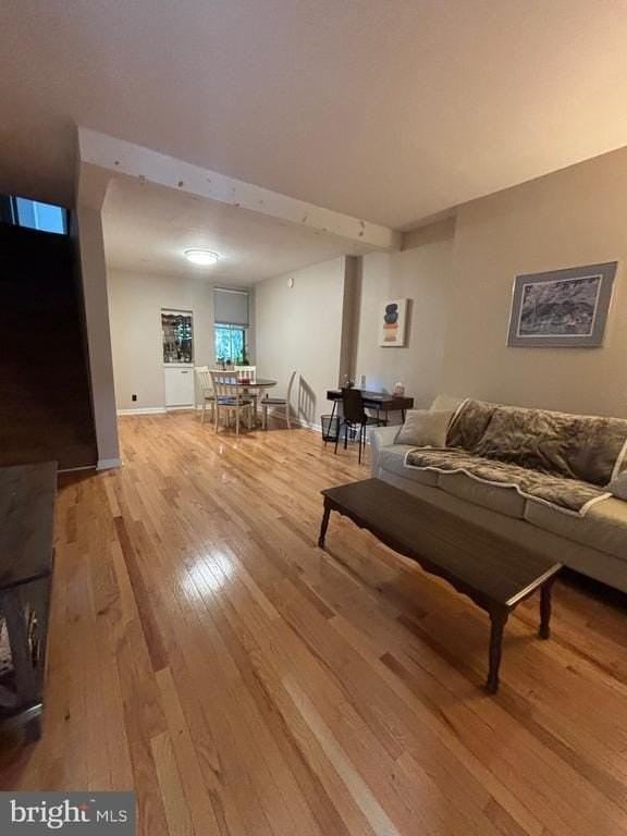 1819 W 16th St - Photo 5 of 23