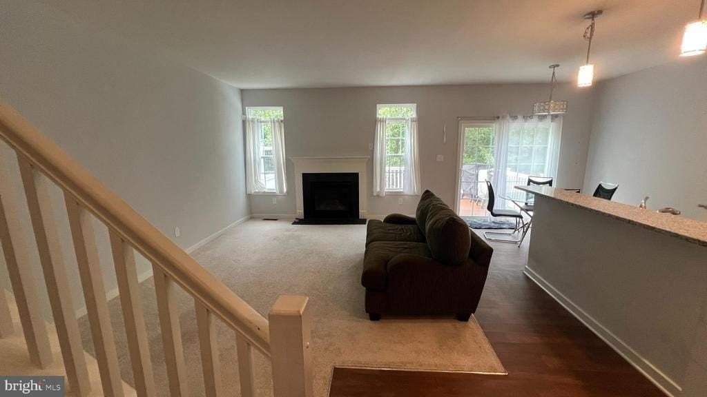 8 Shire Ct - Photo 2 of 30