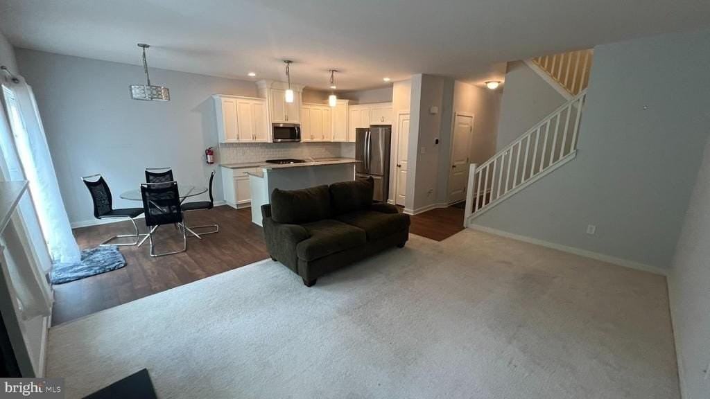 8 Shire Ct - Photo 6 of 30