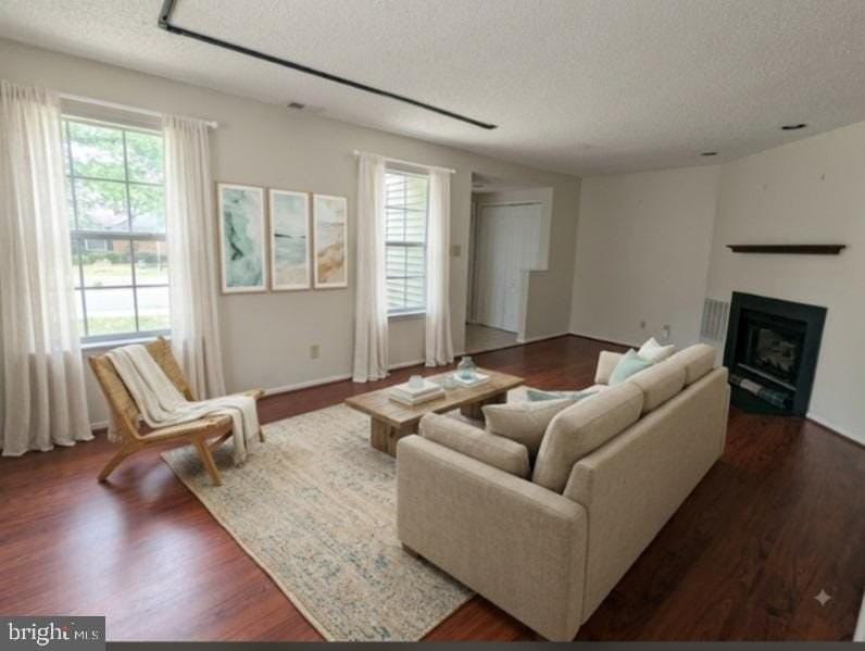 1402 Tristram Cir - Photo 2 of 20