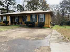 featured image of 140 Pine Ter #140