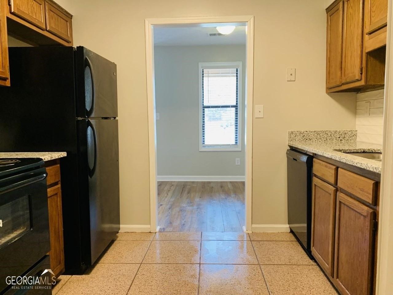 140 Pine Ter #140 - Photo 6 of 20