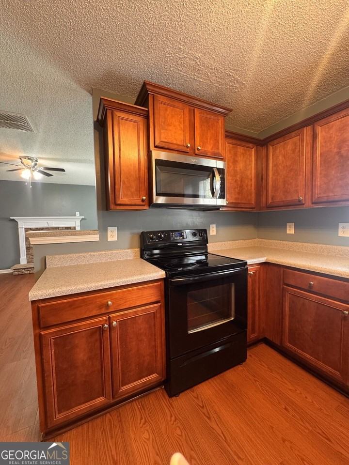 4011 Village Main St - Photo 5 of 19